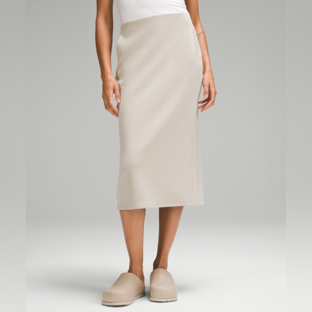 NWOT Lululemon Softstreme™ HR Midi Skirt